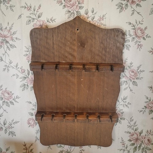 Vintage wooden slot - 12,
