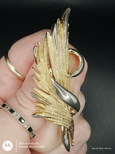 Vintage hollywood gold tone - vintage,