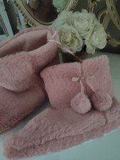 Womens ladies memory foam pom