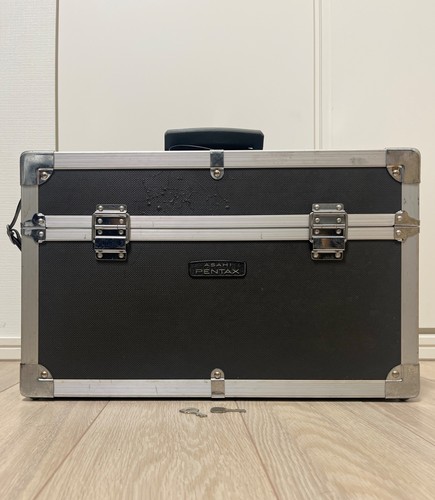 Near mint pentax 67 6x7 - pentax,