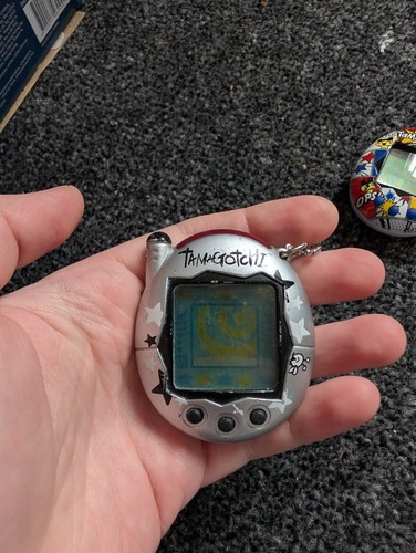 Retro vintage 2004 - retro, tamagotchi