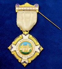 🏅 1953 Royal Masonic