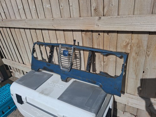 Saab front grill and - v4,
