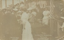 PC DUCHESS PRESENTING THE CUPS