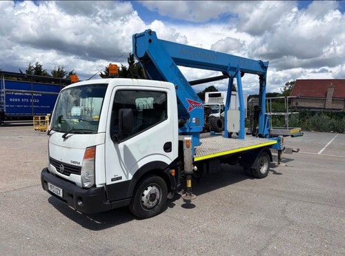 2013 nissan cabstar 18m cherry - nissan,