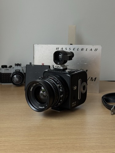 Near mint hasselblad - mint,