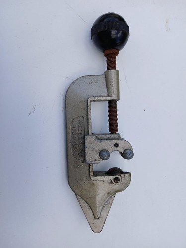 Collectable vintage pipe - collectable,