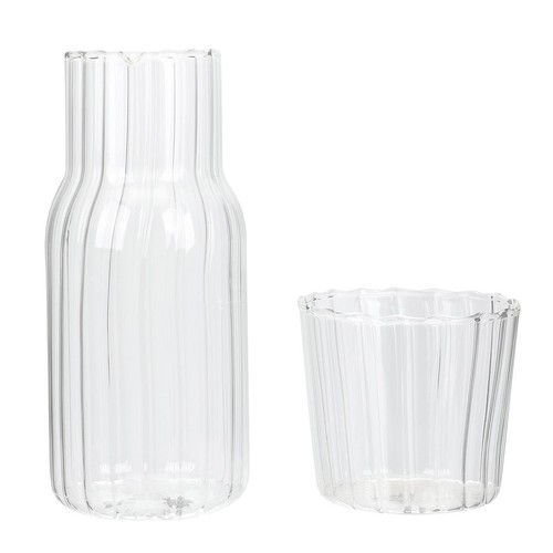 Convenient water carafe - water,