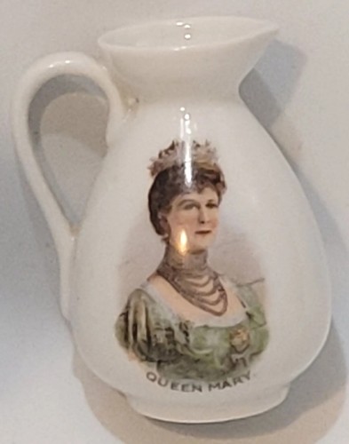 Antique queen mary jug - queen,