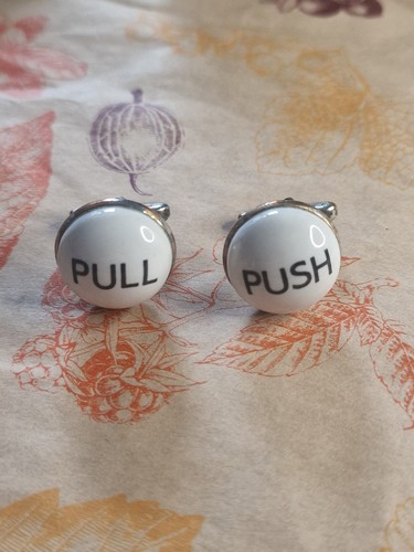 Duchamp london push pull - push,