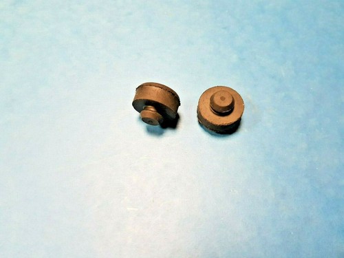 Genuine triumph seat rubber - triumph,