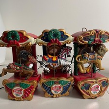 Vtg 1993 Mr Christmas Carousel Ornaments Light Up Moving Lion Zebra Reindeer