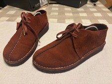 Clarks Desert Trek 8.5 Burgundy Suede, with box, very good condition