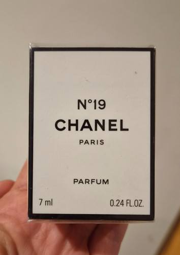 Vintage chanel perfume - vintage, no