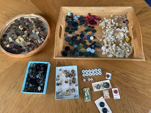 Large vintage buttons - large,