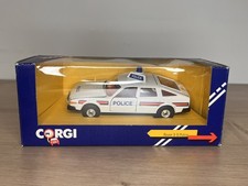 C1: Corgi 339 Rover 3.5 Police