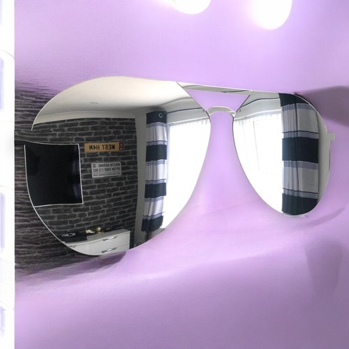 Pair sunglasses shaped - pair, wall
