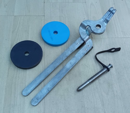 Kart tyre tongs - kart, tongs,