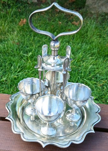 Silver plated egg cup set - 4,