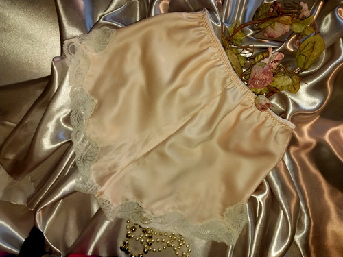 Vtg satin shiny - vtg,