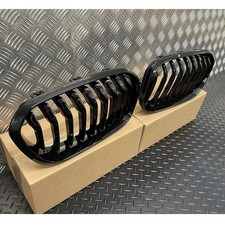Gloss Black Front Kidney Grill