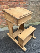 OLD VINTAGE ANTIQUE SOLID WOOD SINGLE CHILDRENS SCHOOL DESK. 
