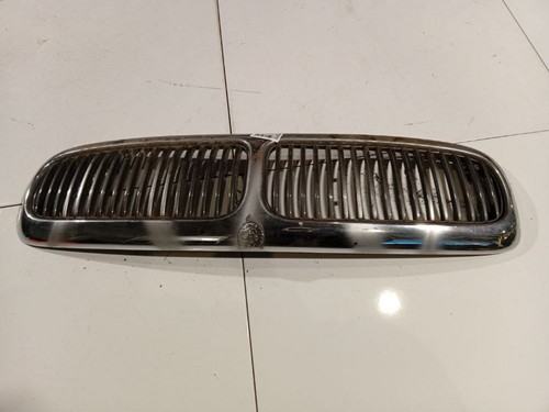 Jaguar de2889377 06 front - , xj