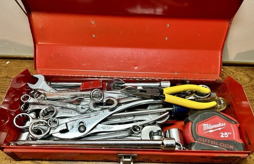 Small vtg metal - vtg, toolbox