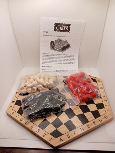 Wooden three player - three-player, hexagonal