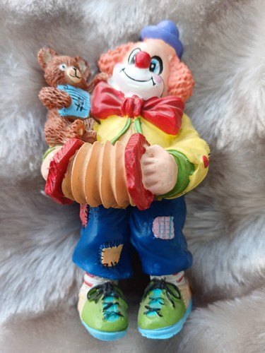 Accordian playing clown - accordian,