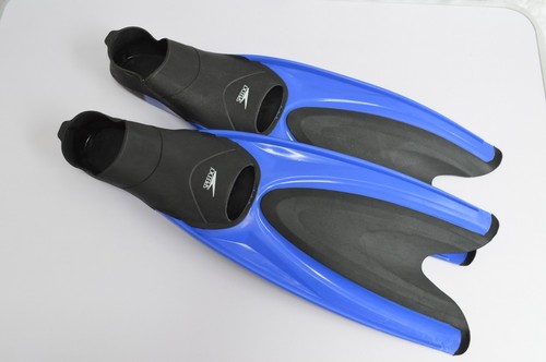 Speedo fins size 7 - speedo,