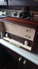 vintage valve radio by Graetz