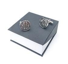 CL4: MG cars sliver chrome