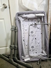 Chicco Next2Me Essential Bedside Crib with Mattress