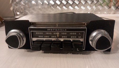 Vintage motorola 114 car - motorola,