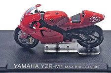 Altaya 1/24 Scale Model Motorcycle AL28013 - 2001 Yamaha YZR500 Max Biaggi Cased