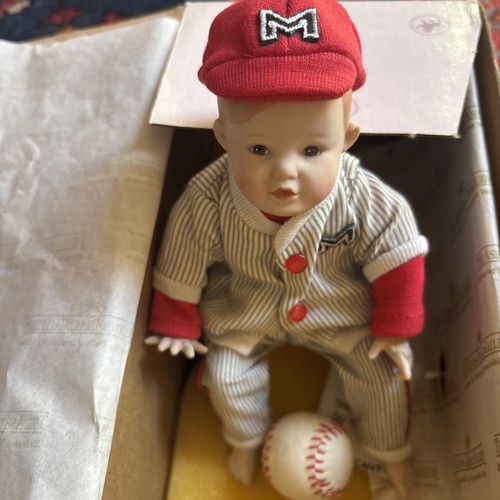 Porcelain mini doll michael - mini,
