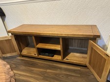 Solid Oak/Wood TV Stand / Media Unit with Storage Doors