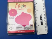 sizzix sizzlits dies Petal Die With Centre