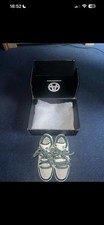 Acupuncture Trainers UK 8.5