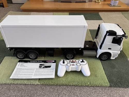 Remote control truck and - control,