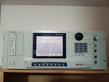 Akai S6000 sampler