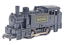 Tri-ang/ Hornby R755 0-4-0
