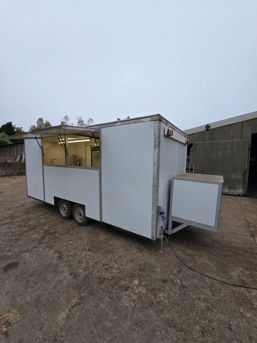 Catering trailer twin - twin, axle