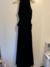 Elegant Black Velvet Zara Dress (Size M)