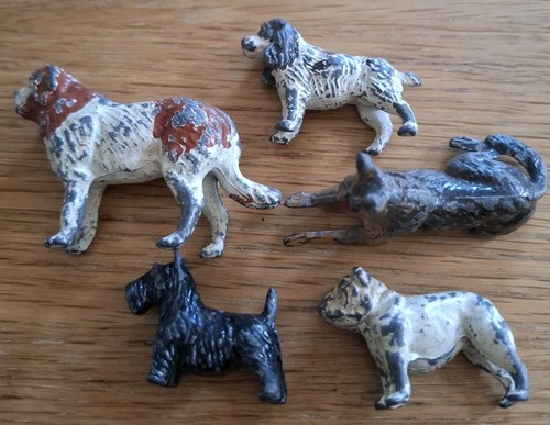 Five vintage hollowcast lead - five,