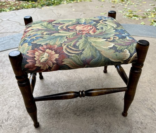 Antique english turned leg - antique,