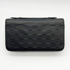 Louis Vuitton Zippy XL Wallet