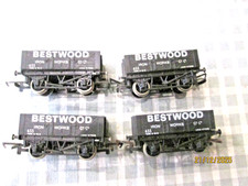 Rake of 4 Hornby 00 Gauge