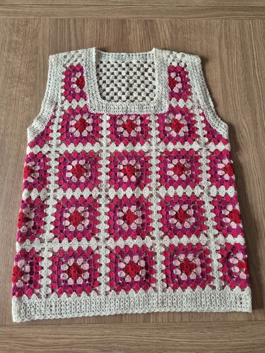 Next retro granny square - next,